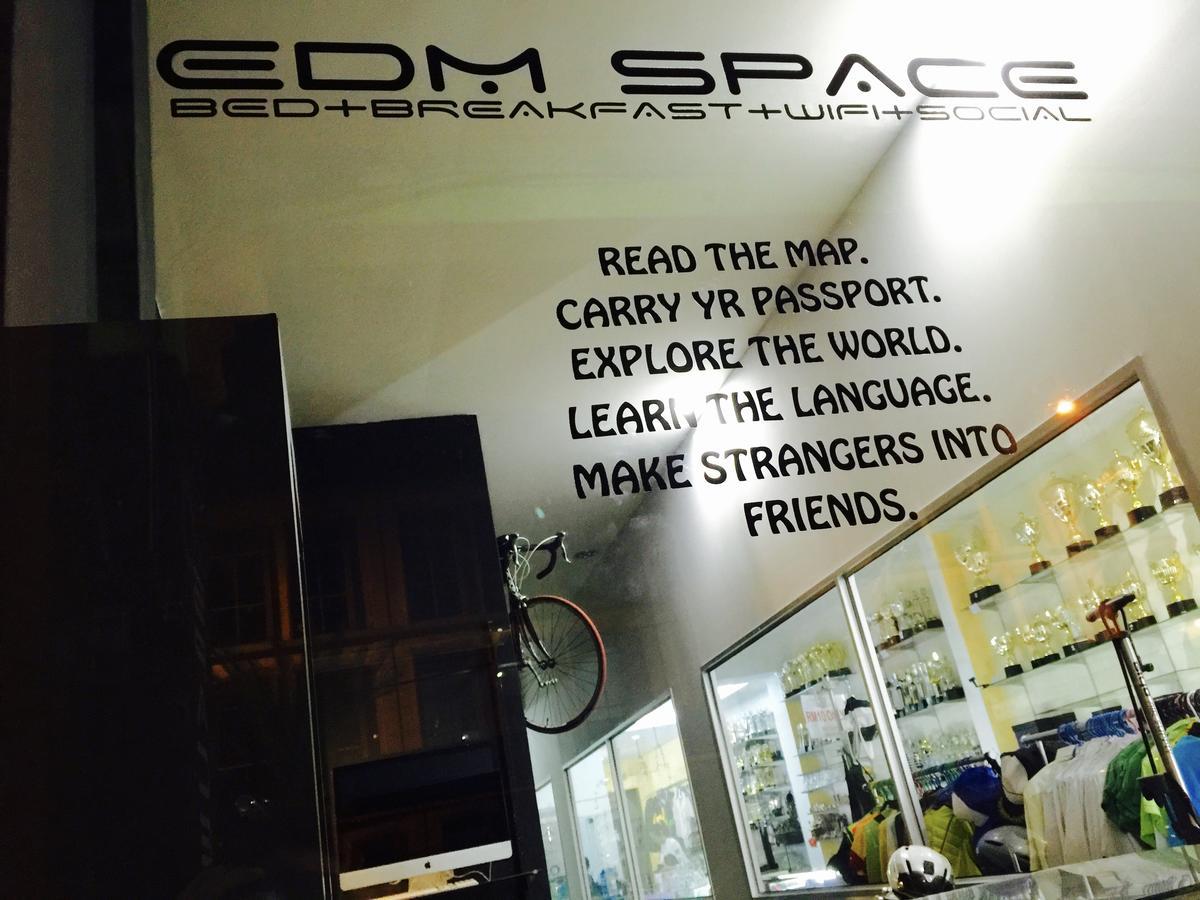 Edm Space Ipoh Kültér fotó